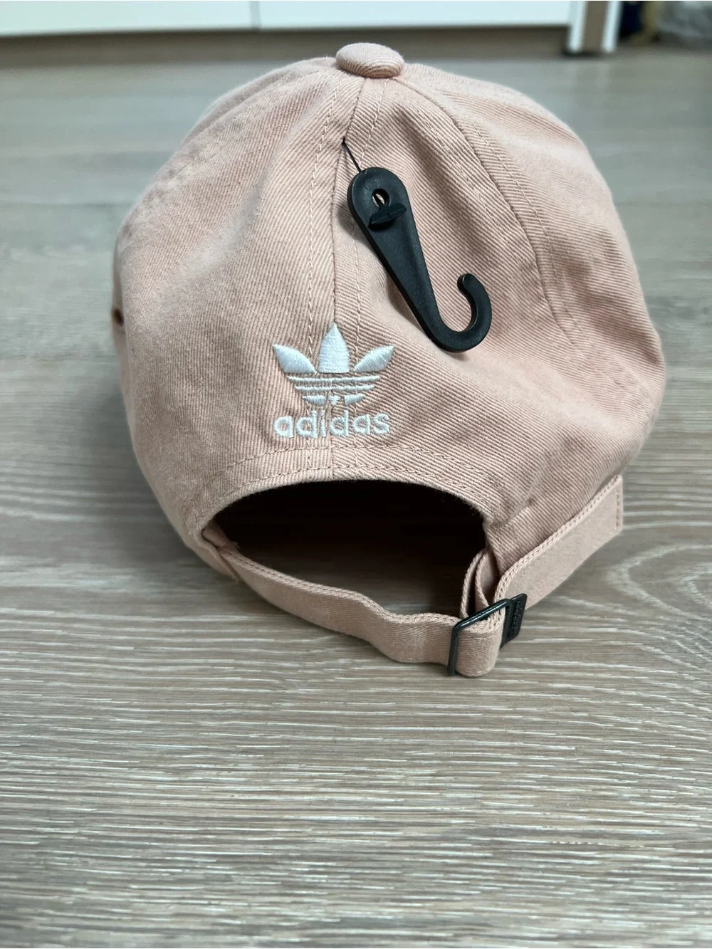 NWT Adidas Relaxed Mini Logo Baseball Cap